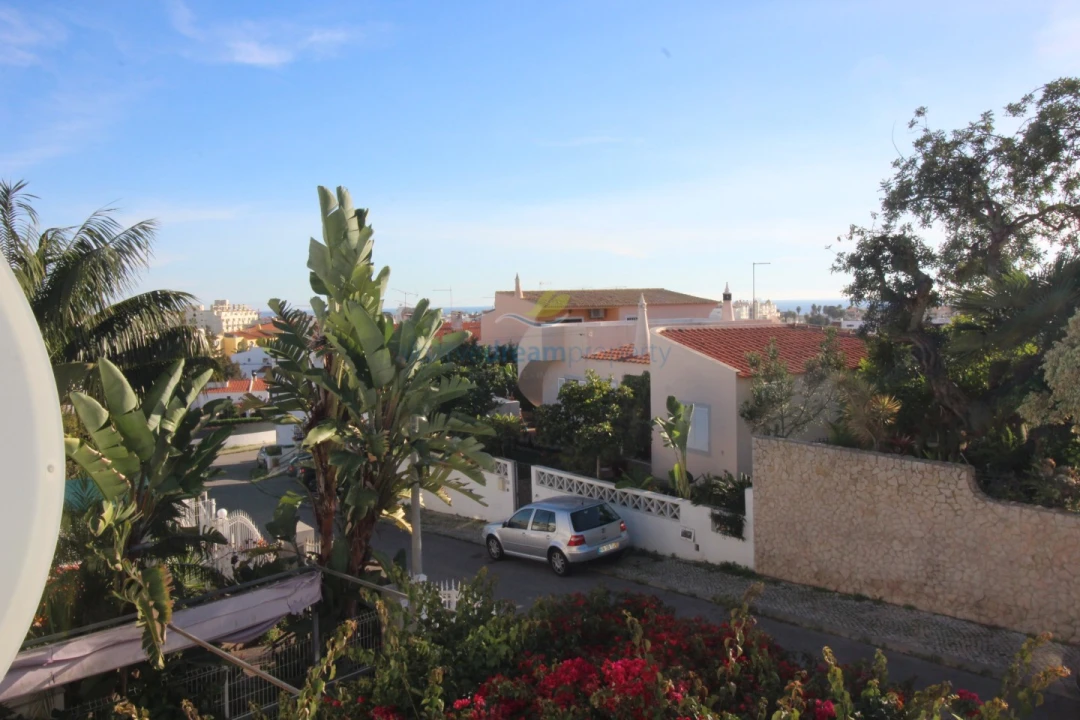 Moradia T2 para Venda em Albufeira e Olhos de Água Foto 4
