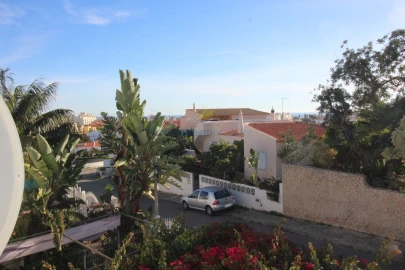 Moradia T2 para Venda em Albufeira e Olhos de Água