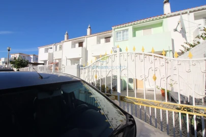 Moradia T2 para Venda em Albufeira e Olhos de Água