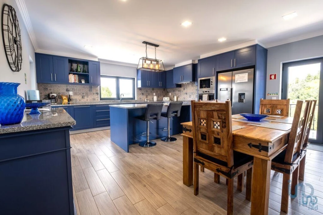 Moradia T6 para Venda em Secarias Foto 8