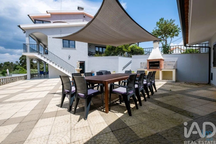 Moradia T6 para Venda em Secarias Foto 26