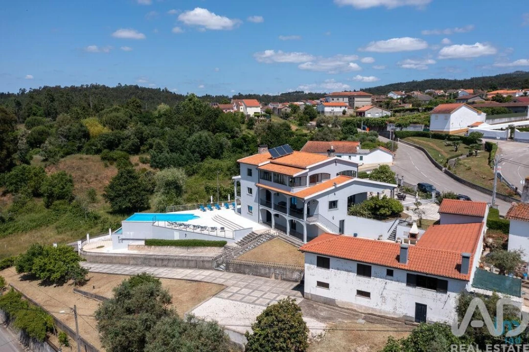 Moradia T6 para Venda em Secarias Foto 29