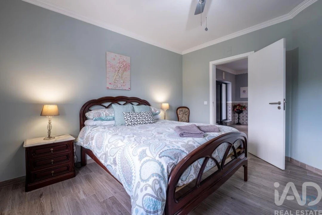 Moradia T6 para Venda em Secarias Foto 15