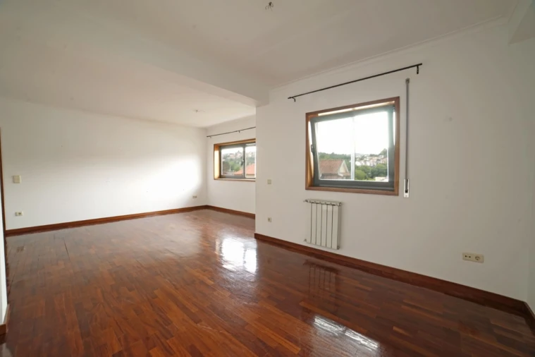 Apartamento T2 para Venda em Amarante (São Gonçalo), Madalena, Cepelos e Gatão Foto 2