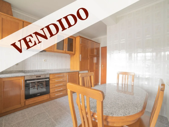 Apartamento T2 para Venda em Amarante (São Gonçalo), Madalena, Cepelos e Gatão Foto 1