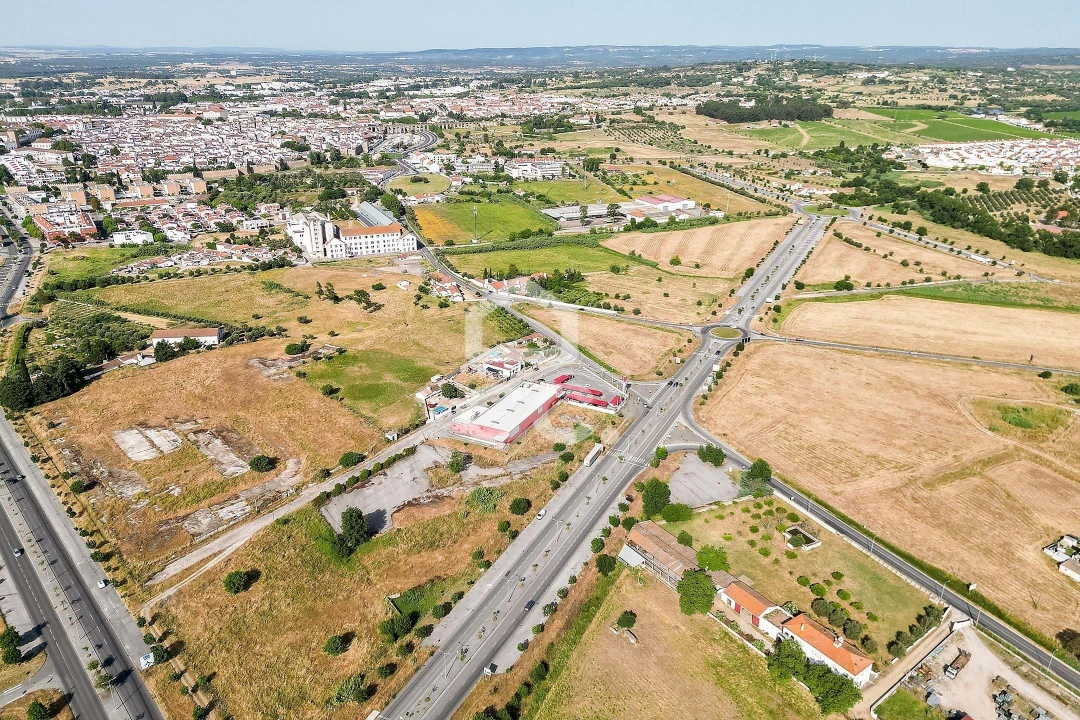 Terreno para Venda em Bacelo e Senhora da Saúde Foto 29