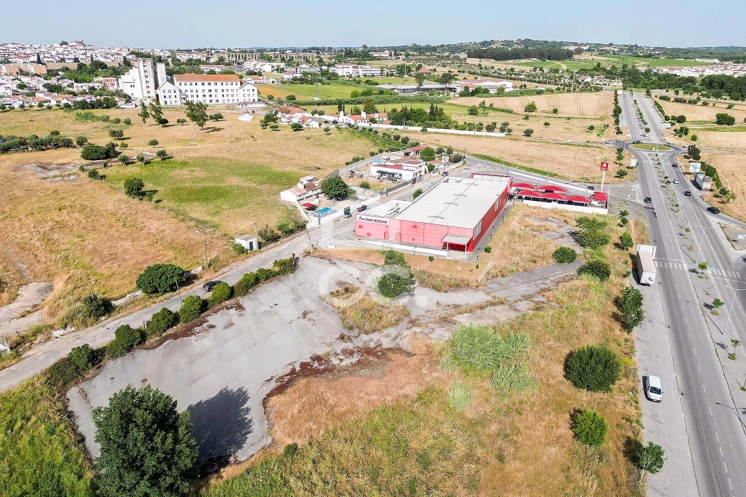 Terreno para Venda em Bacelo e Senhora da Saúde Foto 38