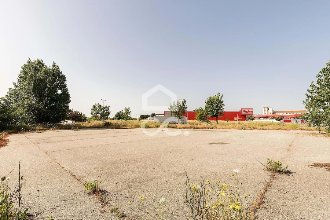 Terreno para Venda em Bacelo e Senhora da Saúde Foto 12