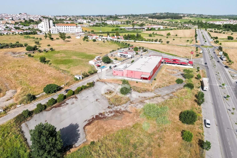 Terreno para Venda em Bacelo e Senhora da Saúde Foto 38