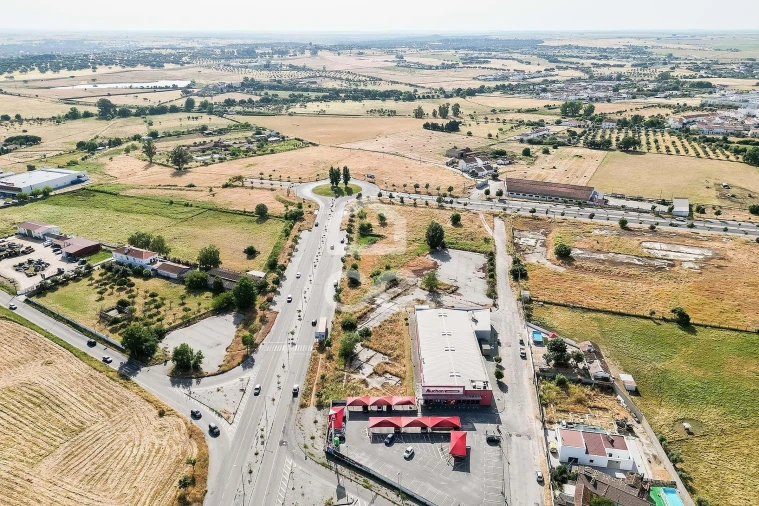Terreno para Venda em Bacelo e Senhora da Saúde Foto 35