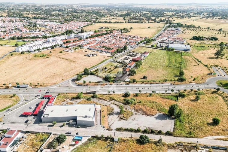 Terreno para Venda em Bacelo e Senhora da Saúde Foto 10