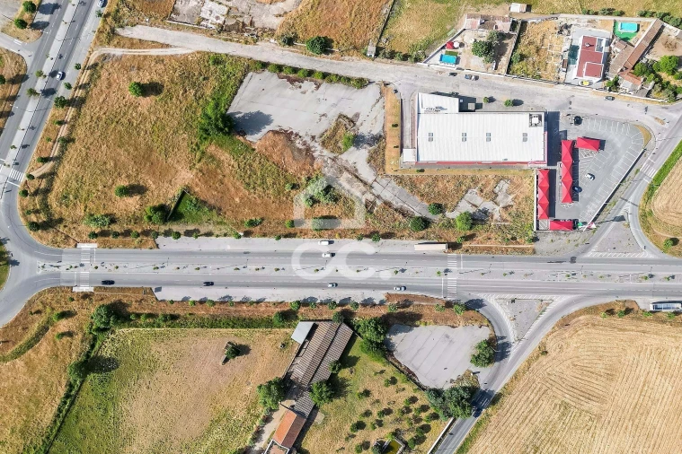 Terreno para Venda em Bacelo e Senhora da Saúde Foto 43