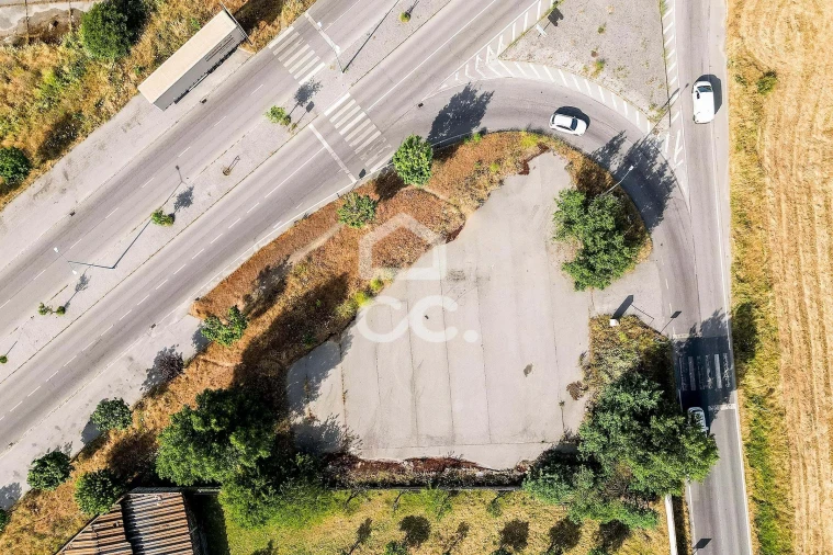 Terreno para Venda em Bacelo e Senhora da Saúde Foto 45