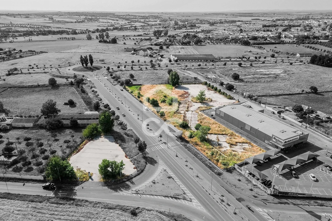 Terreno para Venda em Bacelo e Senhora da Saúde Foto 5