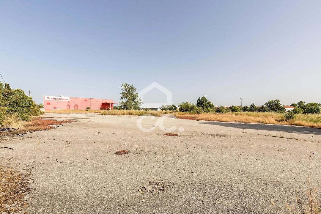 Terreno para Venda em Bacelo e Senhora da Saúde Foto 18