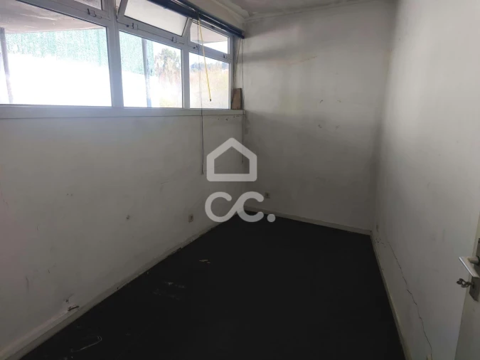 Prédio para Venda em Lordelo Foto 22