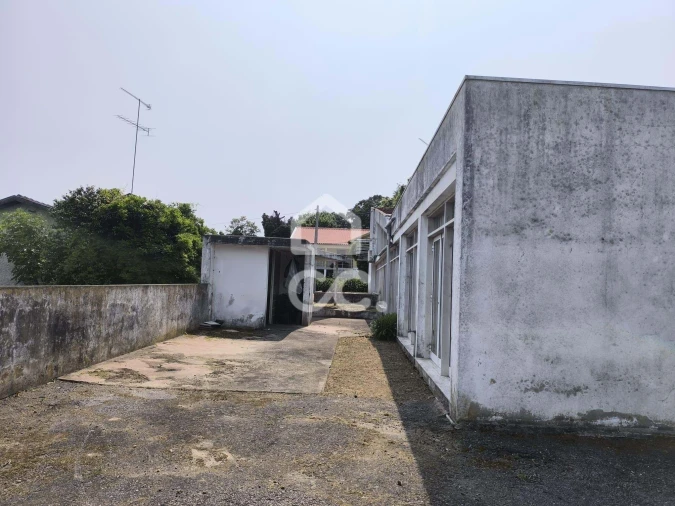 Prédio para Venda em Lordelo Foto 5