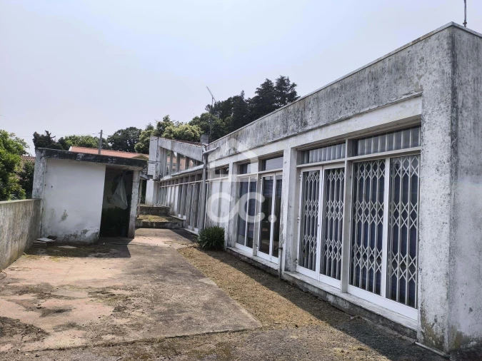 Prédio para Venda em Lordelo Foto 4