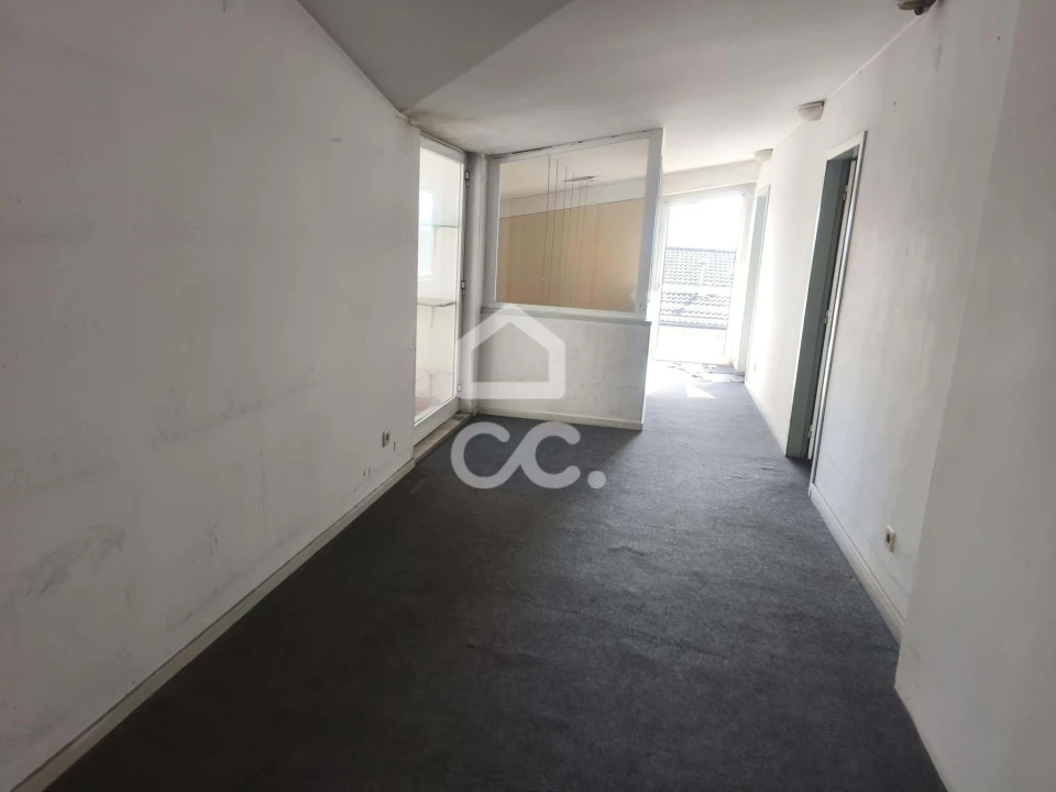 Prédio para Venda em Lordelo Foto 45