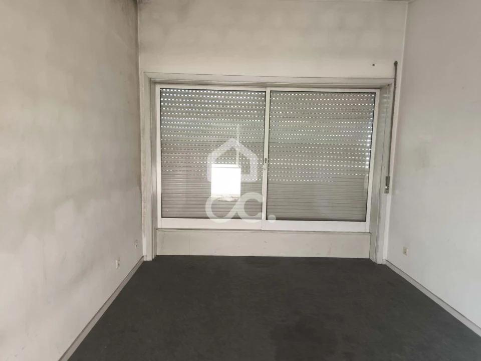 Prédio para Venda em Lordelo Foto 47