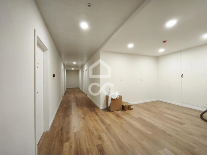 Escritório para Arrendamento em Selho (São Jorge) Foto 9