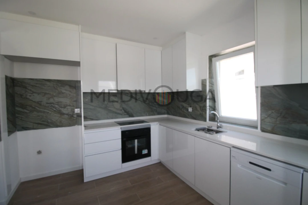 Moradia T6 para Venda em Águeda e Borralha Foto 1