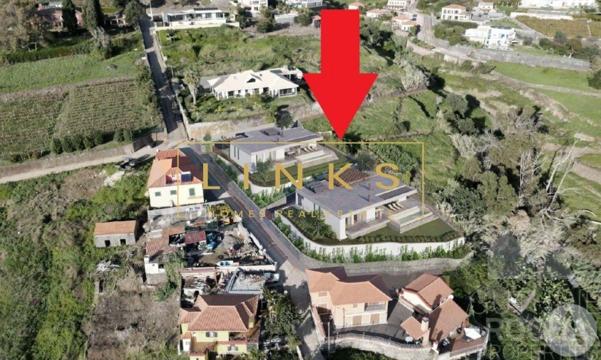 Terreno para Venda em Estreito da Calheta Foto 3