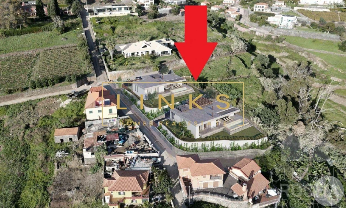 Terreno para Venda em Estreito da Calheta Foto 3