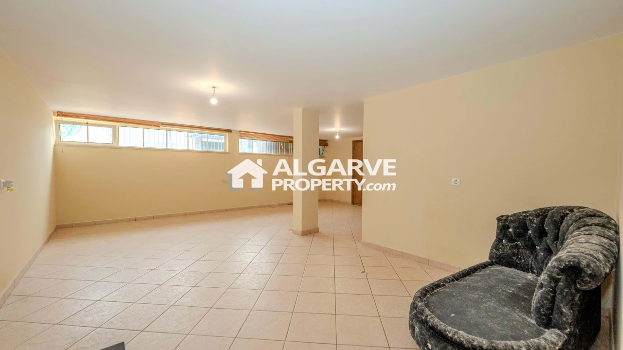 Moradia T4 para Venda em Almancil Foto 35