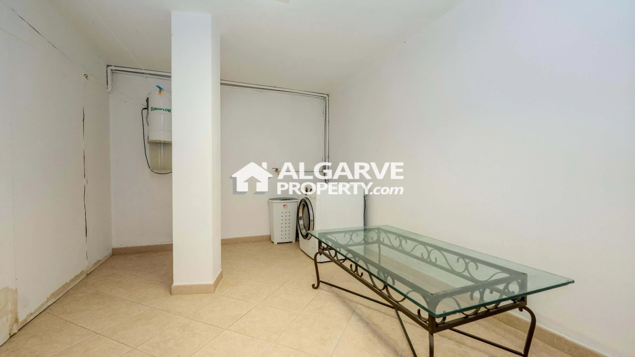 Moradia T4 para Venda em Almancil Foto 38