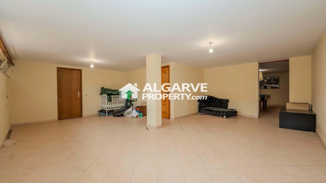 Moradia T4 para Venda em Almancil Foto 34