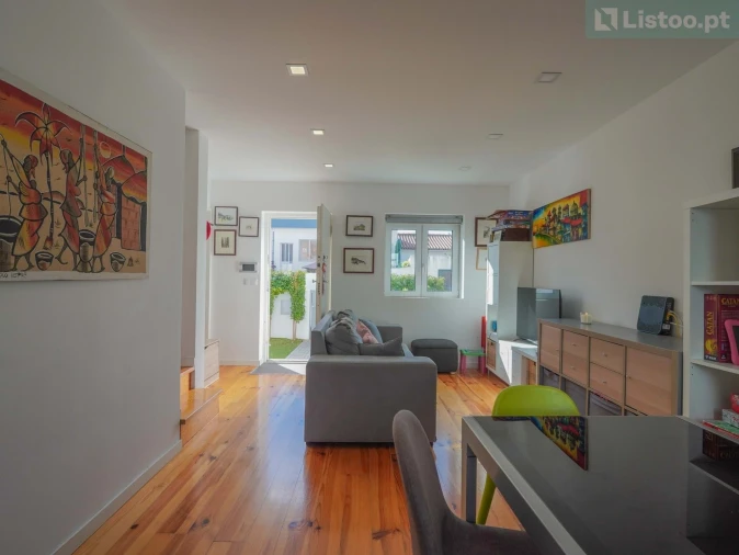 Moradia T2 para Venda em Ajuda Foto 10