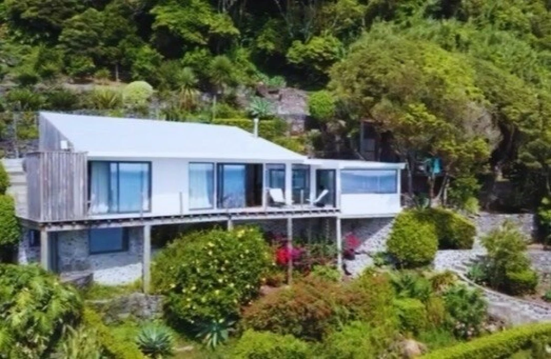 Moradia T3 para Venda em Nordeste Foto 1