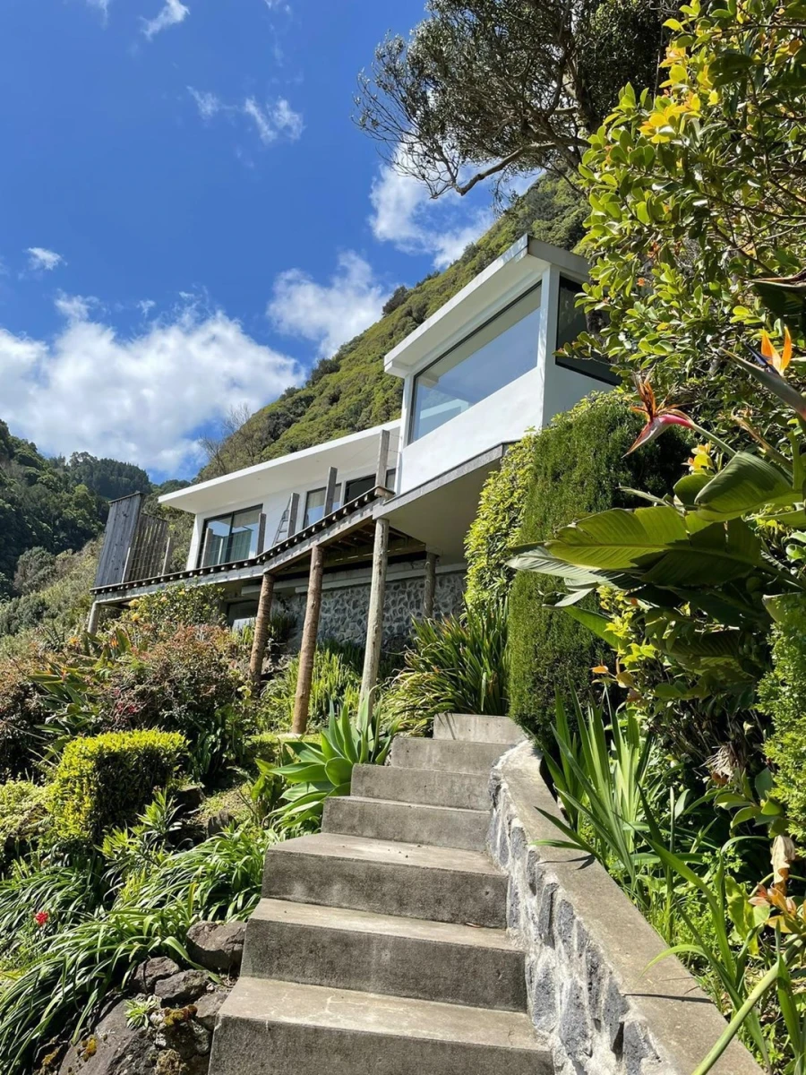 Moradia T3 para Venda em Nordeste Foto 2