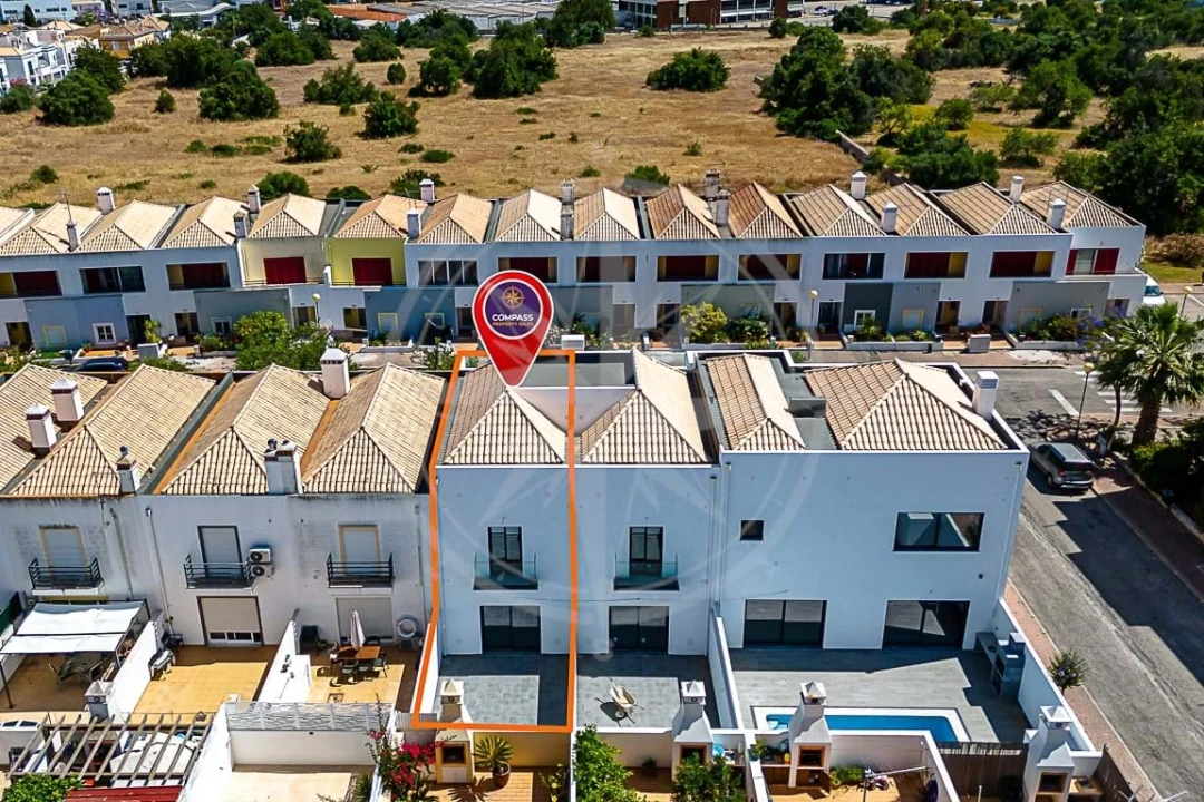 Moradia T2 para Venda em Tavira (Santa Maria e Santiago) Foto 2