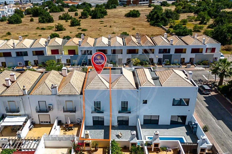 Moradia T2 para Venda em Tavira (Santa Maria e Santiago) Foto 2