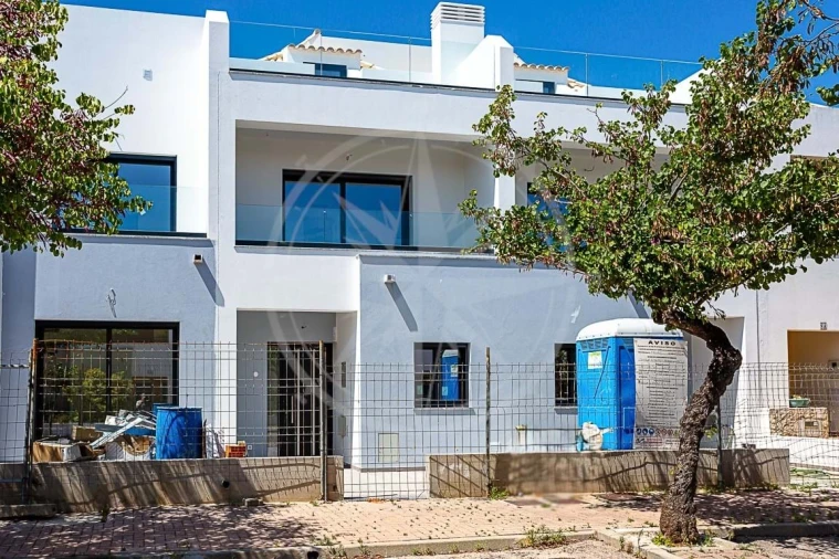 Moradia T2 para Venda em Tavira (Santa Maria e Santiago) Foto 3