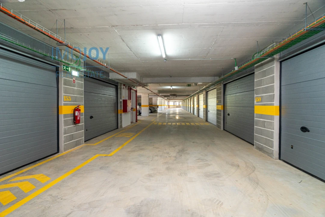 Garagem para Venda em Portimão Foto 18