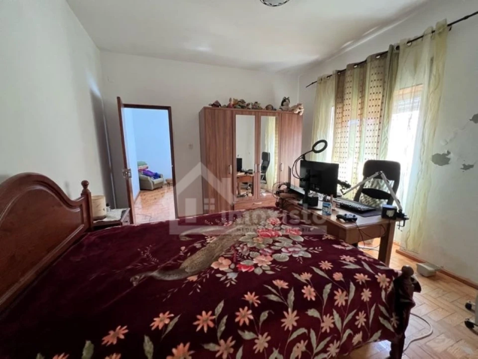 Moradia T3 para Venda em Vila Facaia Foto 11