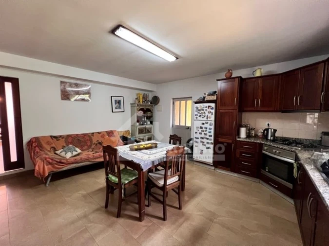 Moradia T3 para Venda em Vila Facaia Foto 3