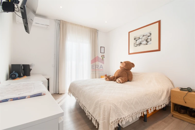 Apartamento T2 para Venda em Loule (São Sebastião) Foto 17