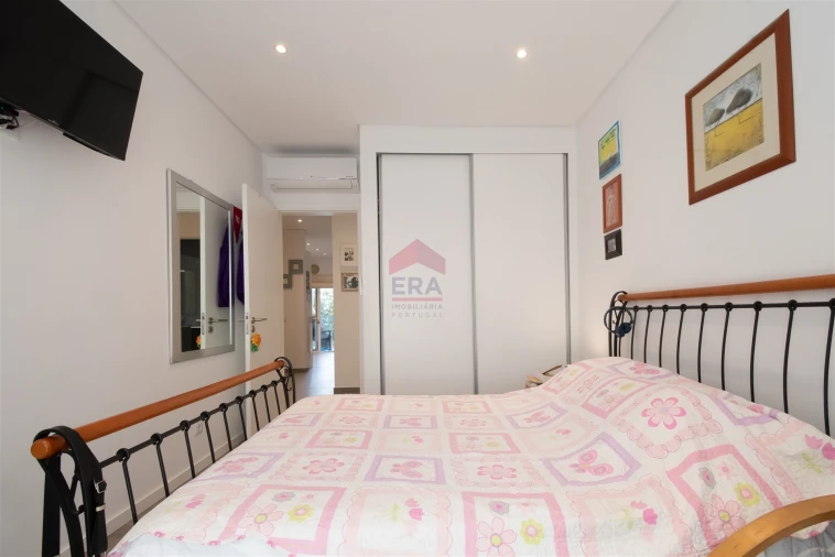 Apartamento T2 para Venda em Loule (São Sebastião) Foto 13
