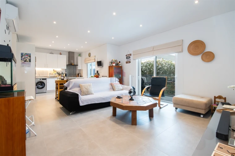 Apartamento T2 para Venda em Loule (São Sebastião) Foto 1