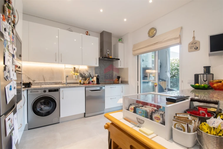 Apartamento T2 para Venda em Loule (São Sebastião) Foto 8