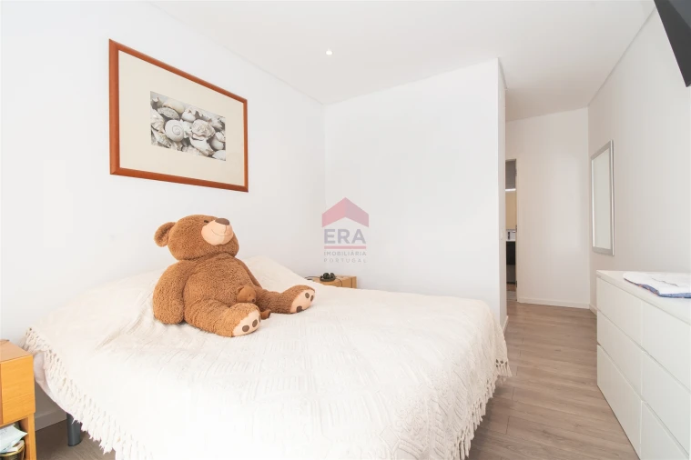 Apartamento T2 para Venda em Loule (São Sebastião) Foto 18