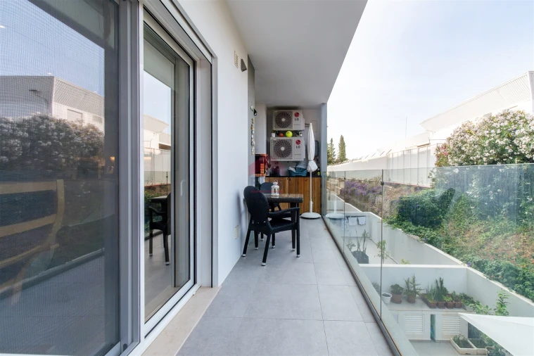 Apartamento T2 para Venda em Loule (São Sebastião) Foto 10