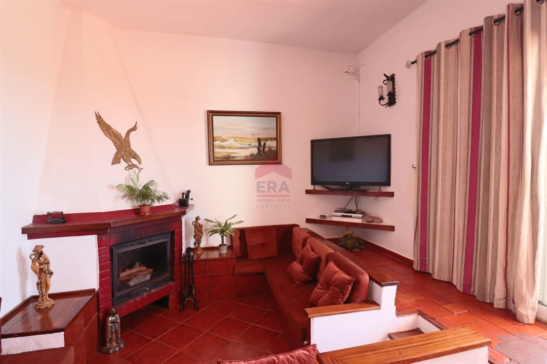 Moradia T0 para Venda em Alte Foto 3