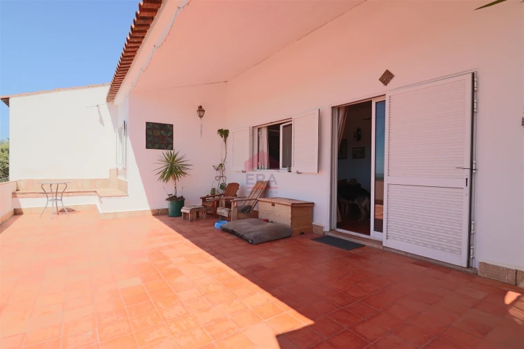 Moradia T0 para Venda em Alte Foto 23