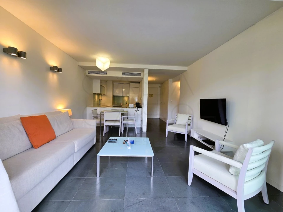 Apartamento T1 para Venda em Carvalhal Foto 3