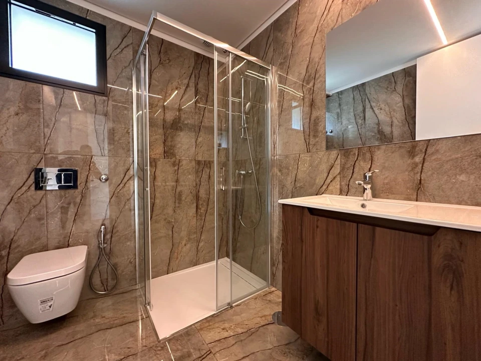 Apartamento T2 para Venda em Lordelo do Ouro e Massarelos Foto 23